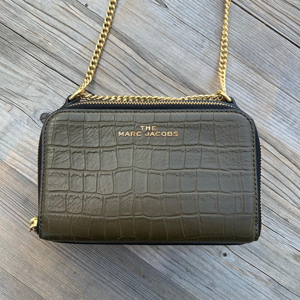The Marc Jacobs Everyday Olive Green Crossbody